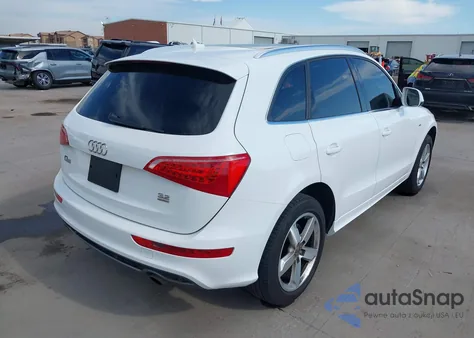 2012 Audi Q5 3.2 Premium z USA, uszkodzony, nr VIN WA1WKAFP2CA058909